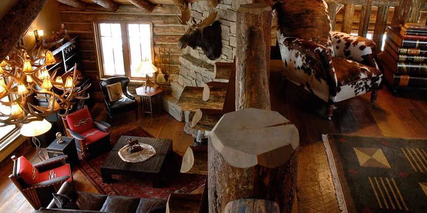 Wielki powrót drewnianych mebli ręcznie rzeźbionych