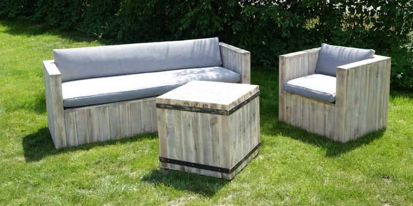 Drewniane meble ogrodowe, czyli lato w ogrodzie