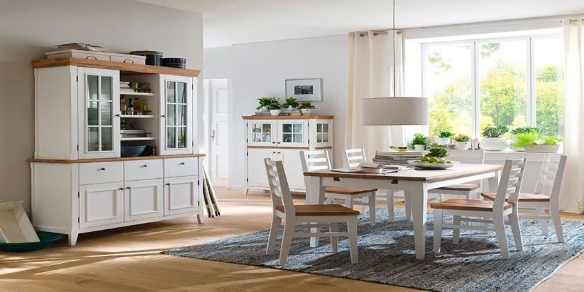 Aranżacja w stylu retro i stylowy kredens sprzed lat