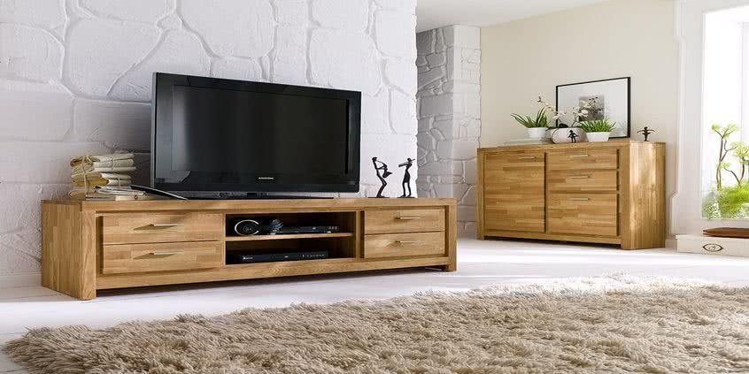 Mały salon telewizyjny i stylowa szafka rtv