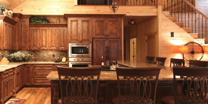 Szafki kuchenne pod sam sufit…Można i tak…