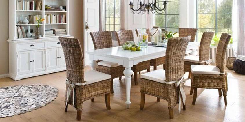 Stoły z drewna dębowego, świerkowego oraz sosnowego – TOP 10