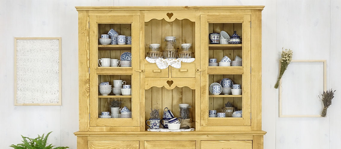 Białe meble prowansalskie: z czym to połączyć?