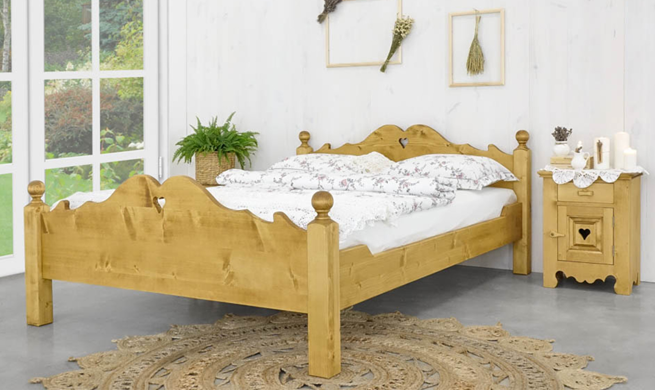 łóżko drewniane do sypialni